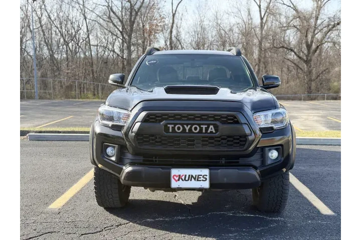 $23999 : 2017 Tacoma TRD Off-Road image 6