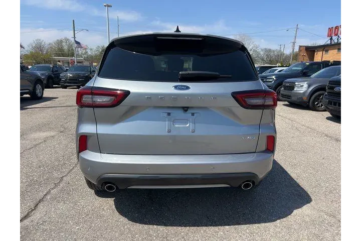 $25944 : Ford Escape 2024 AWD ST-Line image 10