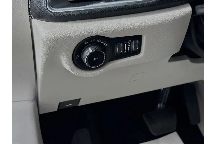 $31000 : Chrysler Pacifica 2023 Limit image 10