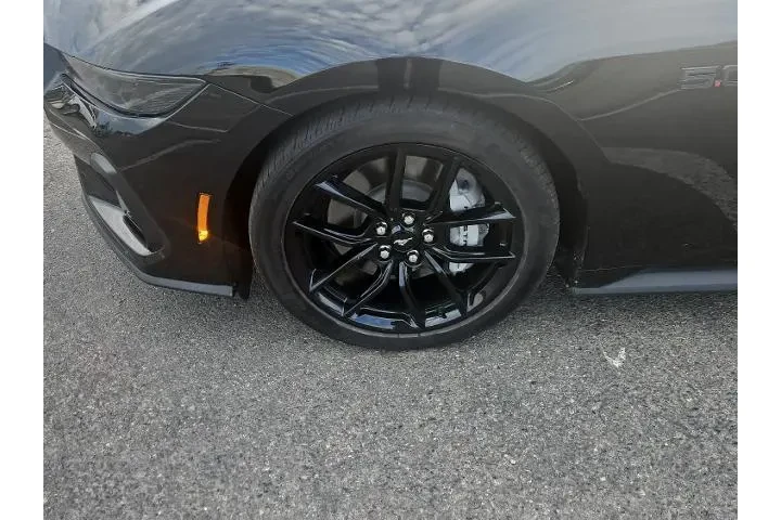 $40000 : Ford Mustang 2024 GT 2dr Fas image 3