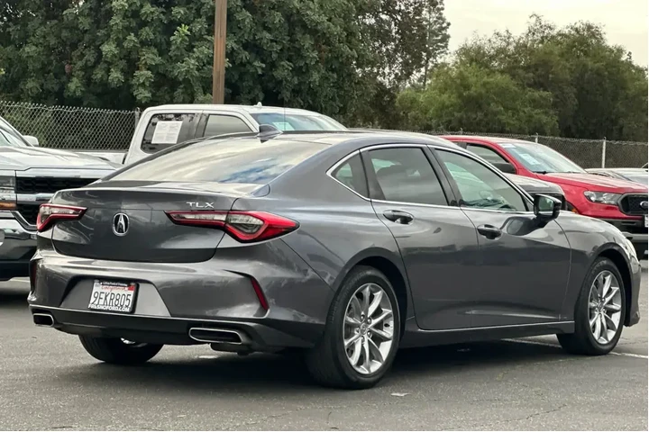$30707 : Acura TLX 2023 4dr Sedan image 2
