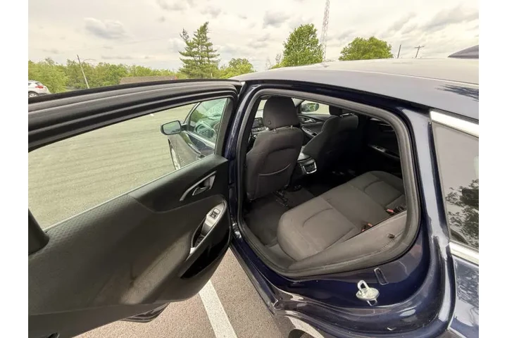 $7999 : 2018 Malibu LT image 7