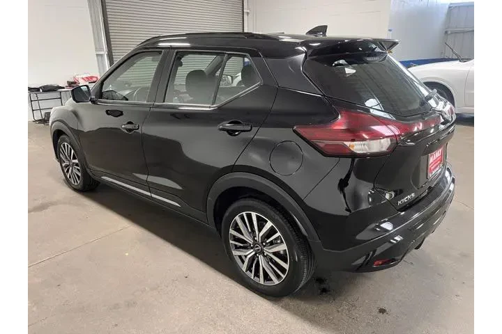 $17620 : Nissan Kicks 2024 SR 4dr Cro image 5