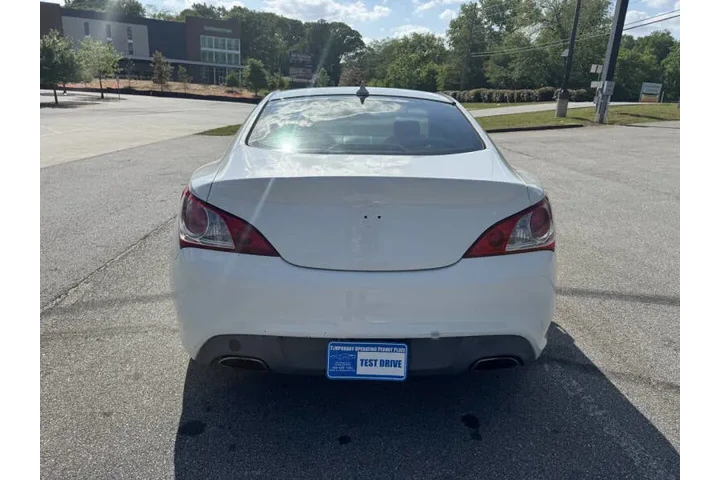 $13000 : 2012 Genesis Coupe 2.0T image 8