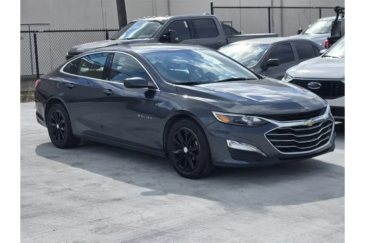 $13395 : Chevrolet Malibu 2021 LT 4dr image 2
