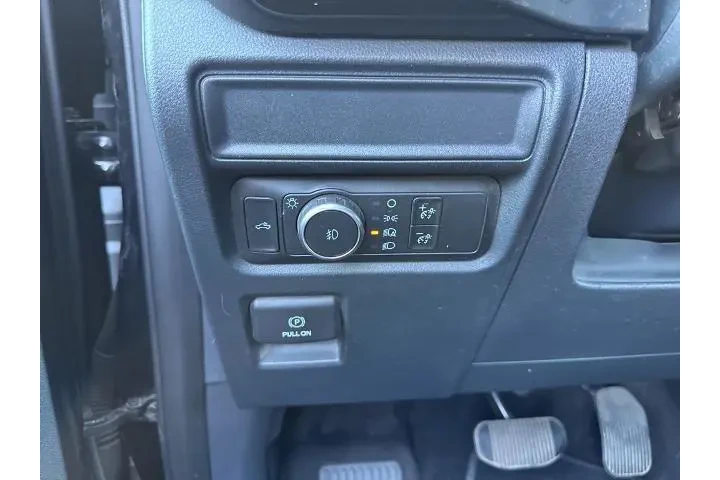 $29804 : Ford F-150 2021 4x2 XL 4dr S image 6