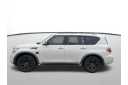 $17918 : Nissan Armada 2017 4x4 Plati thumbnail
