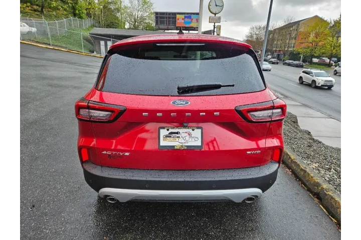 $20499 : 2025 Escape Active image 5