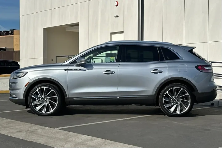 $39900 : Lincoln Nautilus 2022 AWD Re image 6