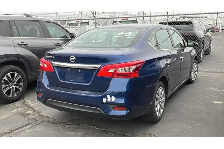 $10984 : Nissan Sentra 2018 S 4dr Sed image 3