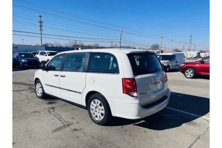 $5999 : 2015 Grand Caravan SE image 5