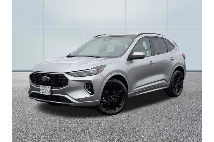 $28875 : Ford Escape 2023 AWD ST-Line image 1