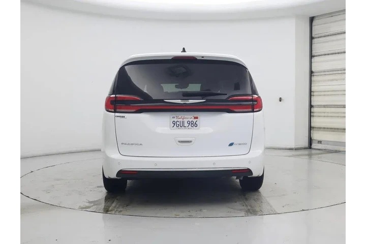 $32998 : Chrysler Pacifica Plug-In Hy image 6