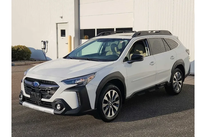 $28825 : Subaru Outback 2023 AWD Limi image 3