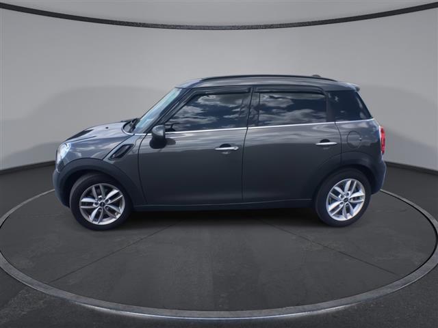 $9400 : PRE-OWNED 2014 COOPER COUNTRY image 5