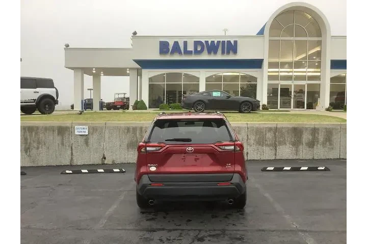 $24950 : Toyota RAV4 2021 AWD LE 4dr image 6