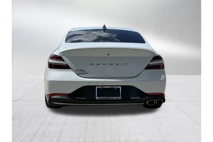 $25696 : Genesis G70 2023 2.0T 4dr Se image 6