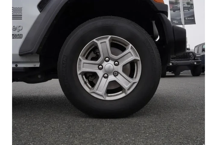 $25965 : Jeep Wrangler Unlimited 2020 image 10