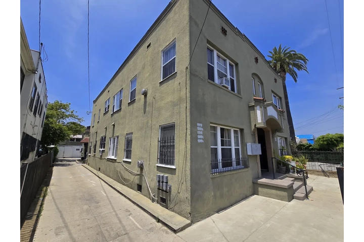 $1750 : 🏠 HERMOSO SINGLE DISPOINBLE image 2