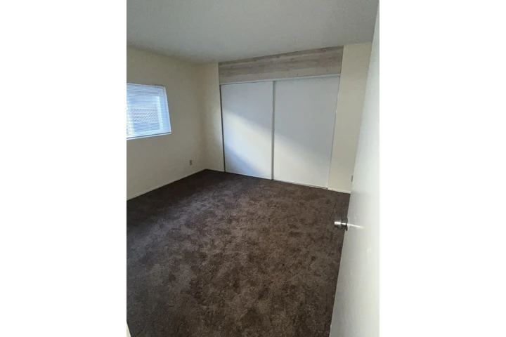 $2400 : RENTO APTO 2 CUARTOS LYNWOOD image 6