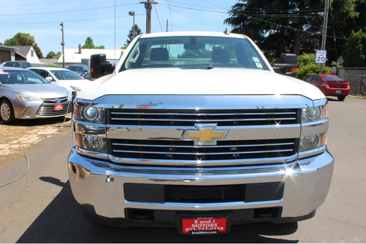 $14995 : 2015 2500 Pickups image 2