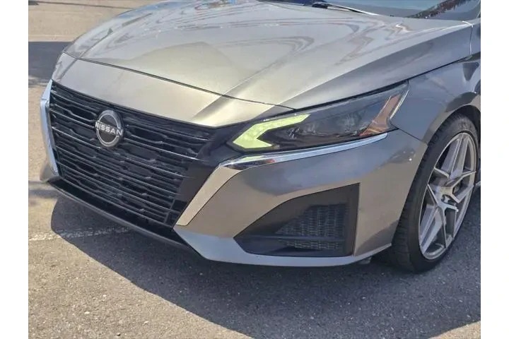 $24999 : Nissan Altima 2023 2.5 SL 4d image 10