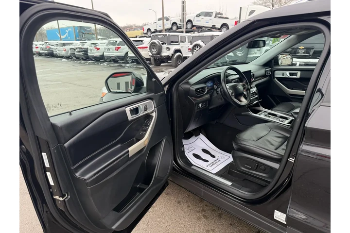 $17980 : 2021 Explorer Limited 4WD image 8