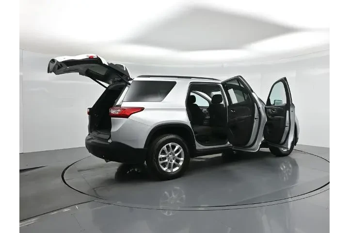 $25419 : Chevrolet Traverse 2021 LT C image 6