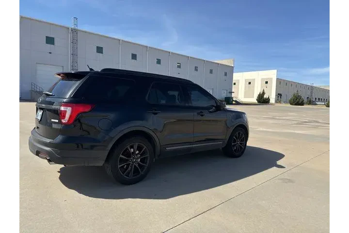 $18222 : Ford Explorer 2018 XLT 4dr S image 5