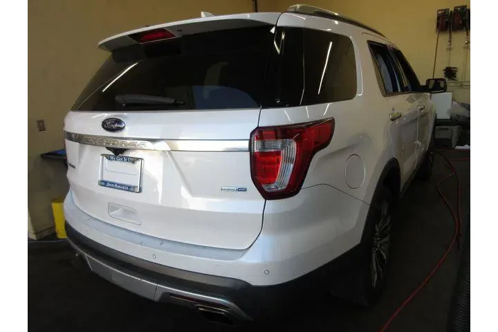 $14428 : Ford Explorer 2016 AWD Plati image 3