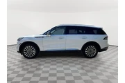 $38201 : Lincoln Aviator 2023 AWD Sta thumbnail