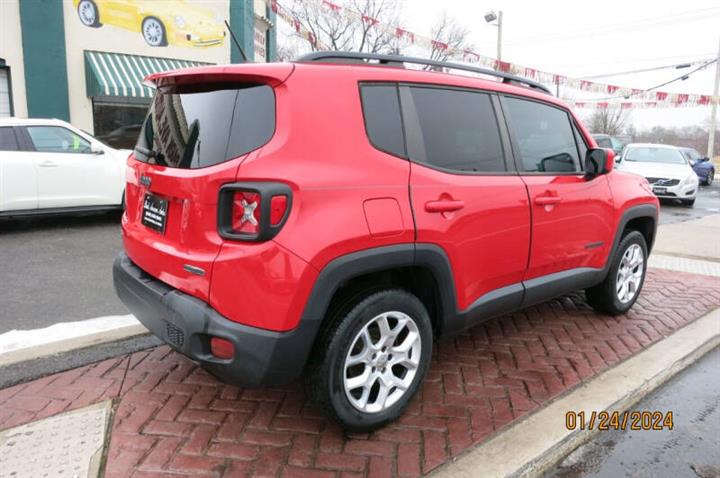 $11495 : 2015 Renegade Latitude image 4