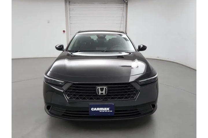 $29998 : Honda Accord 2025 SE 4dr Sed image 2