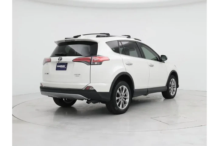 $24998 : Toyota RAV4 2018 AWD Limited image 8