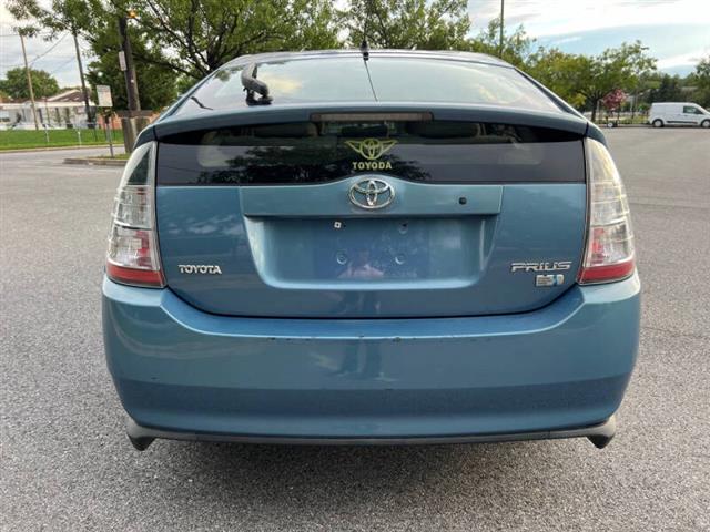 $5900 : 2005 Prius image 7