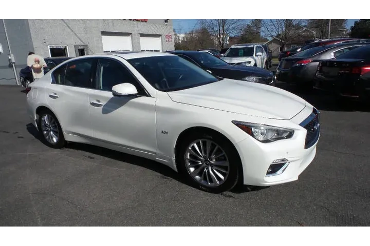 $19900 : 2020 Q50 3.0T Luxe image 3