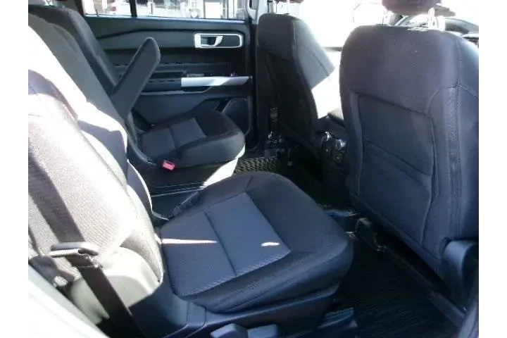 $29696 : Ford Explorer 2022 AWD XLT 4 image 5