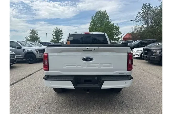 $39979 : Ford F-150 2023 4x4 XL 4dr S image 5