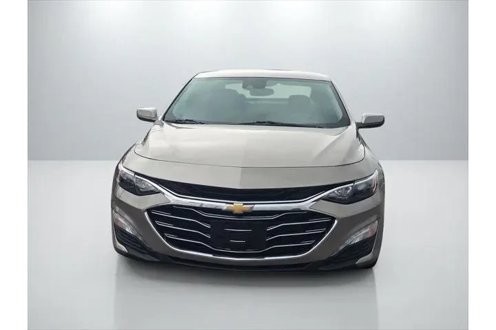 $19995 : Chevrolet Malibu 2024 LT 4dr image 2