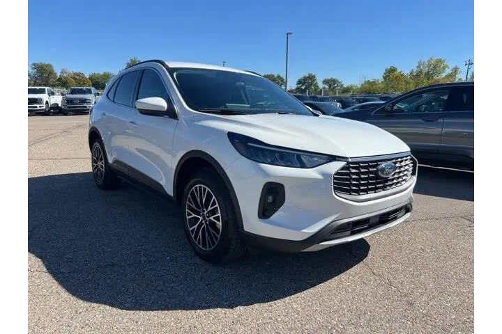$26999 : Ford Escape Plug-In Hybrid 2 image 3