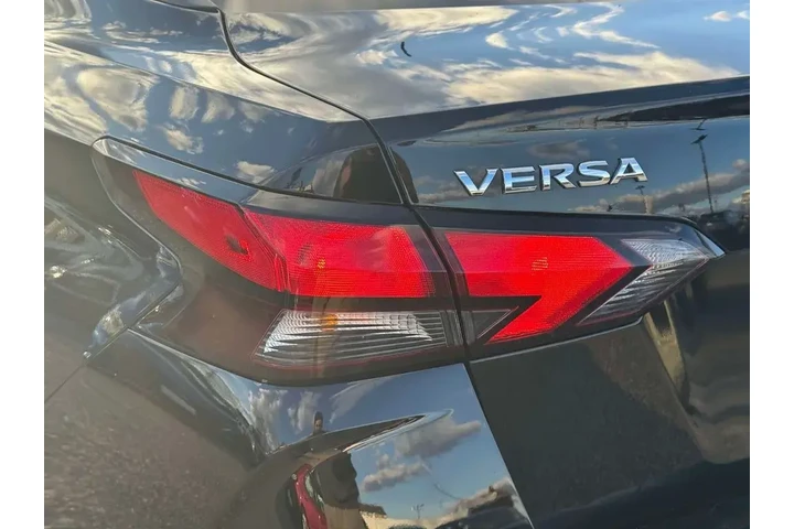 $16995 : Nissan Versa 2024 S 4dr Seda image 10