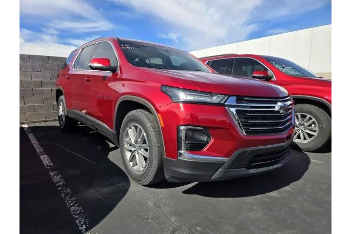 $29991 : Chevrolet Traverse 2023 LT C image 1