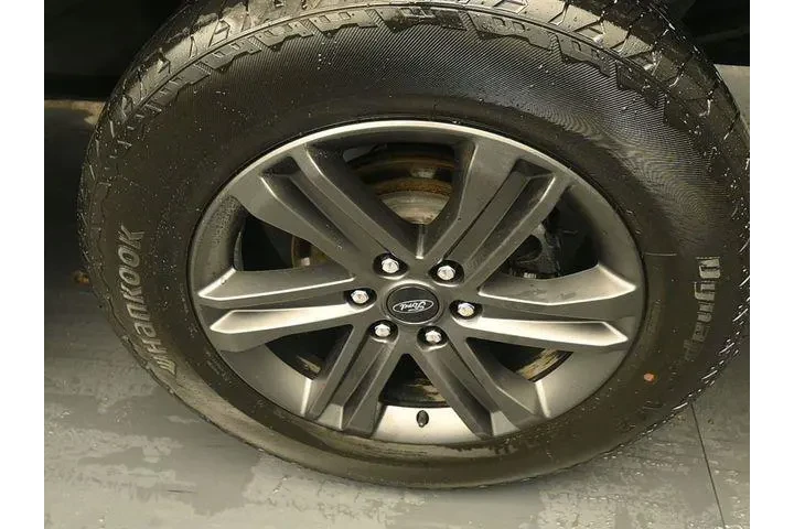 $38938 : Ford F-150 2023 4x4 XLT 4dr image 9