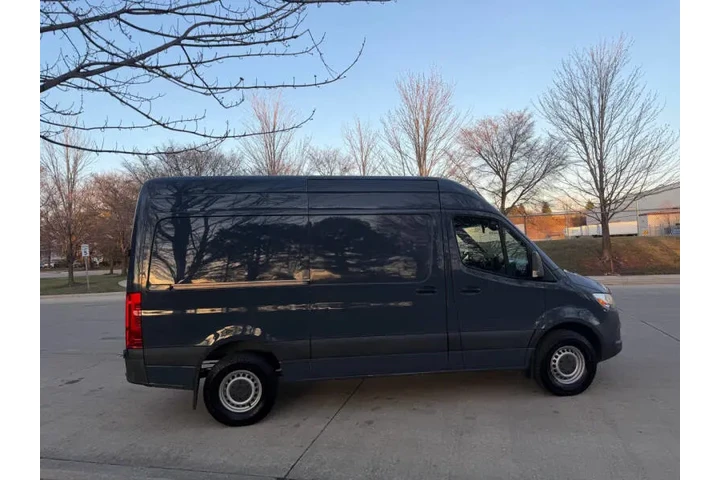 $20997 : 2019 Mercedes-Benz Sprinter 2 image 7
