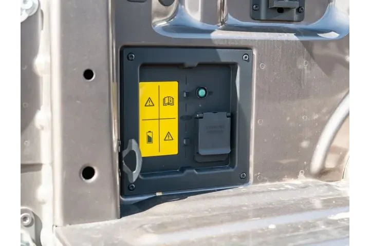 $37515 : 2023 F-150 Lightning XLT image 9