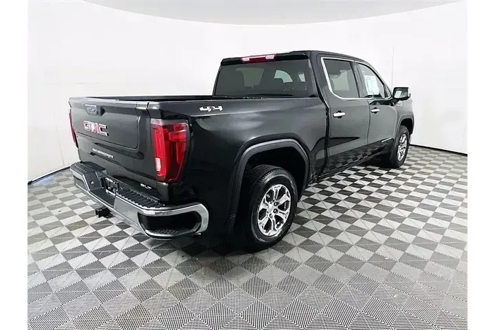 $39500 : GMC Sierra 1500 2024 4x4 SLT image 7