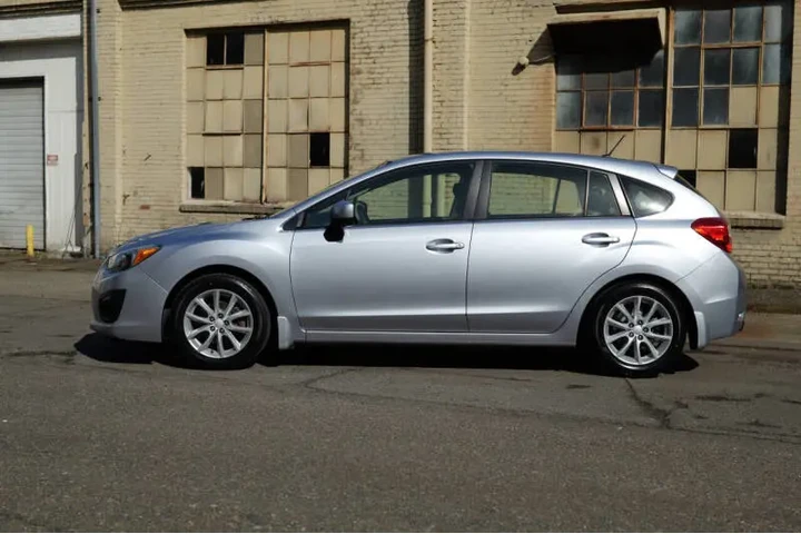 $11988 : 2012 Impreza 2.0i Premium image 5