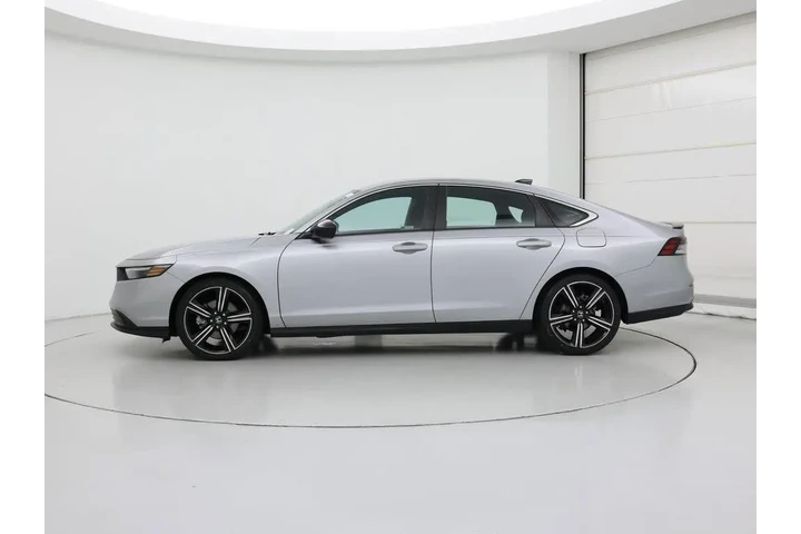 $26998 : Honda Accord Hybrid 2023 Spo image 3