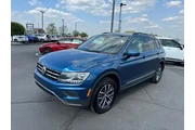 $12990 : Volkswagen Tiguan 2020 SE 4d thumbnail