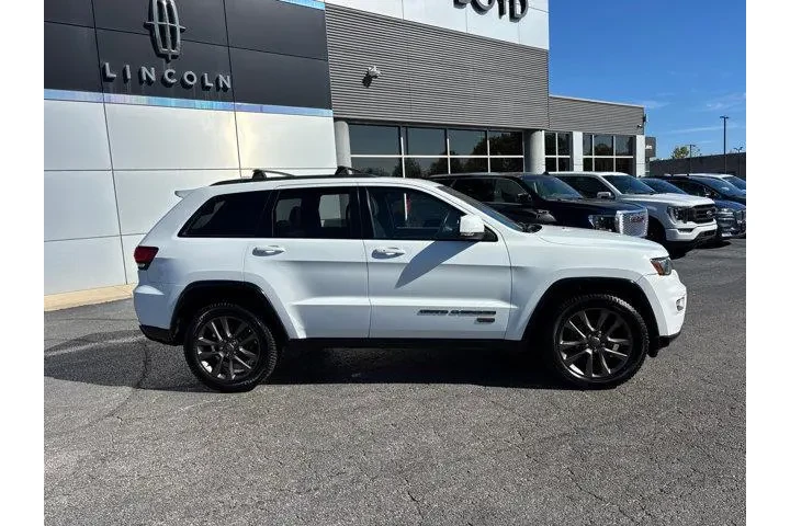 $10985 : Jeep Grand Cherokee 2016 4x4 image 8
